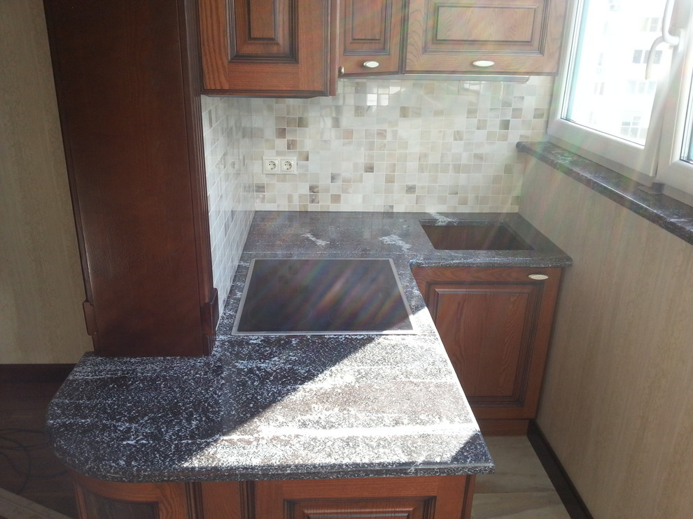 Обложка проекта: Гранит Амфиболит гранатовый