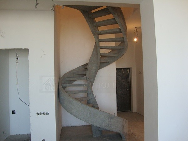 Обложка проекта: Лестница на тетиве