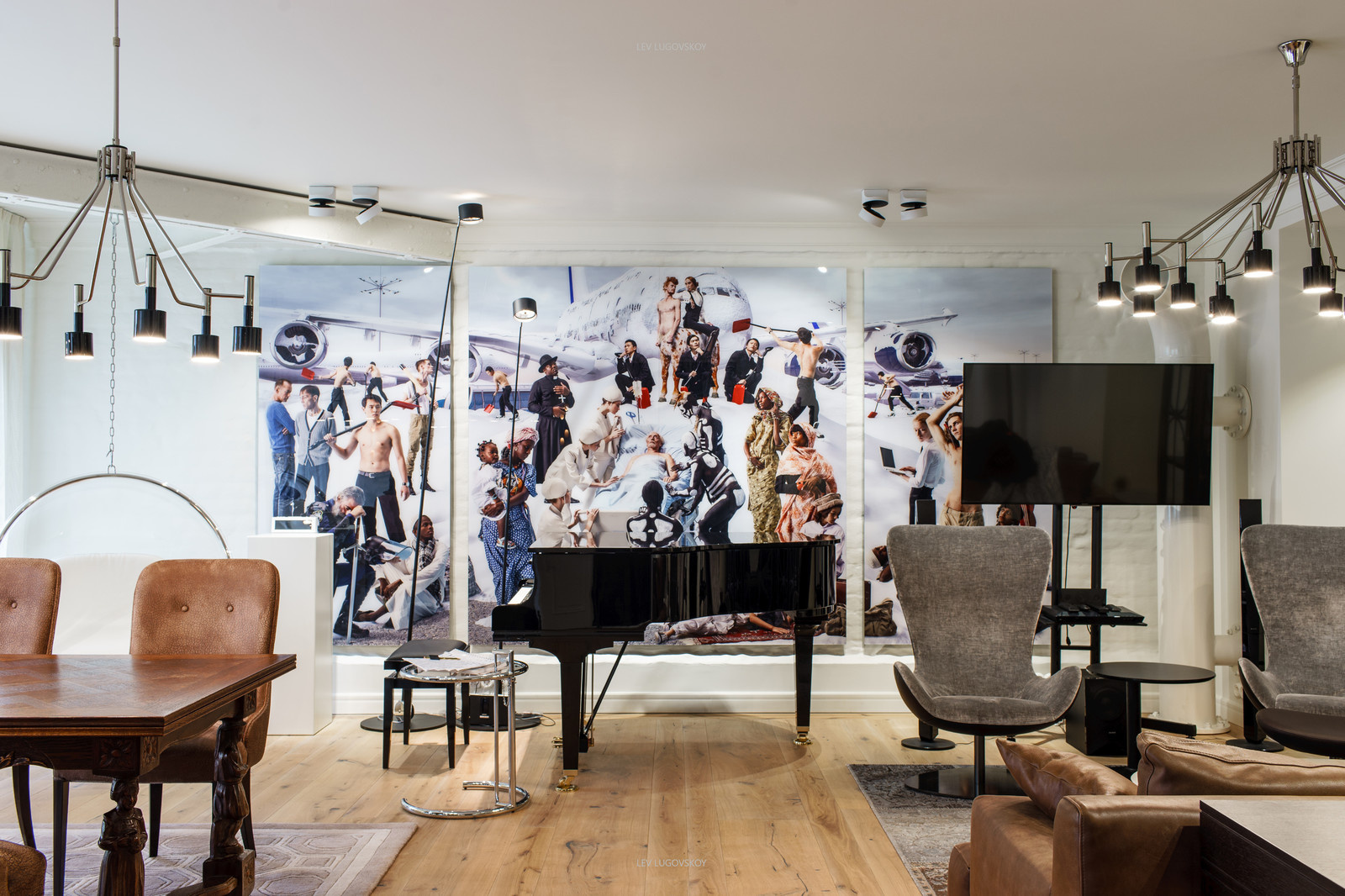 T-TRIPTYCH apArtment