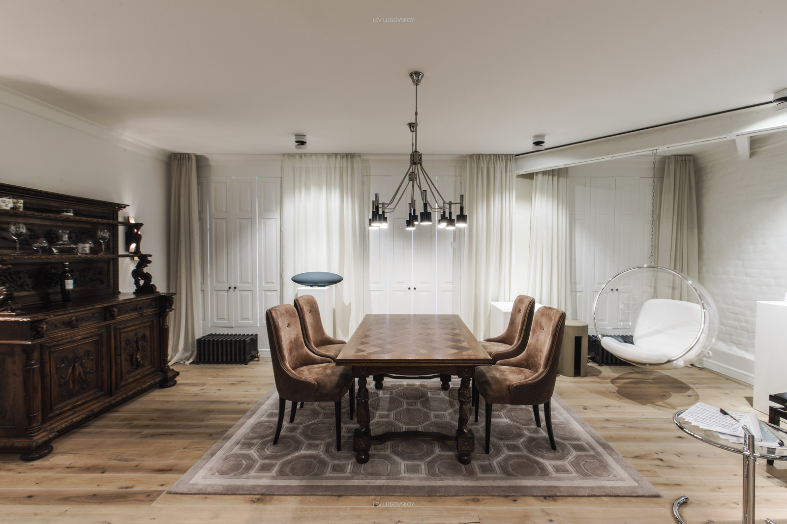 T-TRIPTYCH apArtment