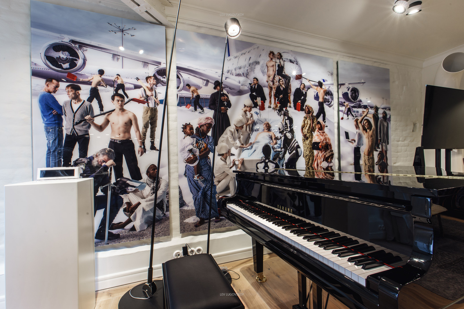 T-TRIPTYCH apArtment