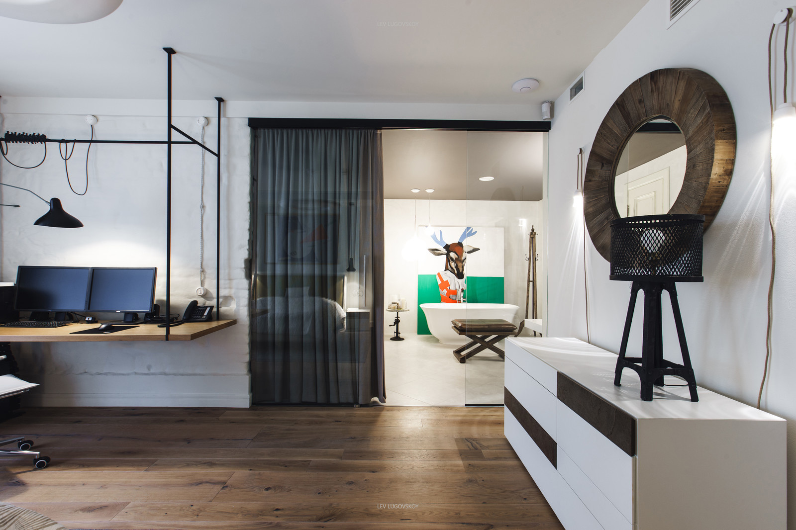 T-TRIPTYCH apArtment