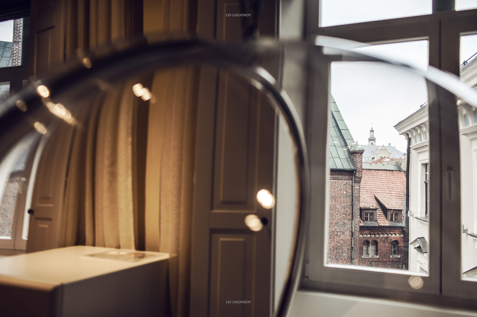 T-TRIPTYCH apArtment