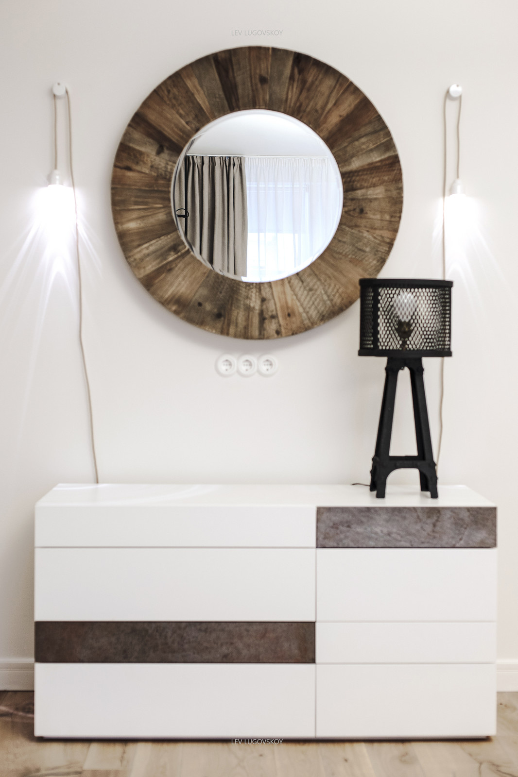 T-TRIPTYCH apArtment