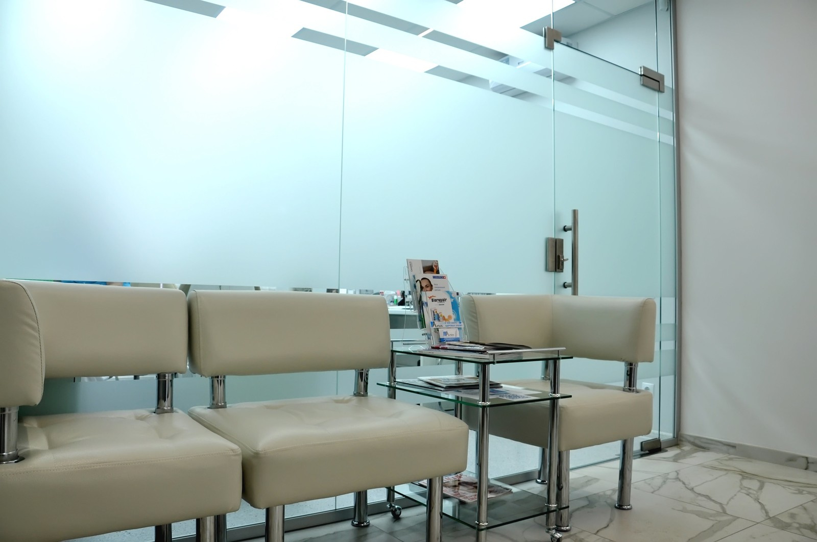 Авторская стоматология доктора Петрова "Artes"