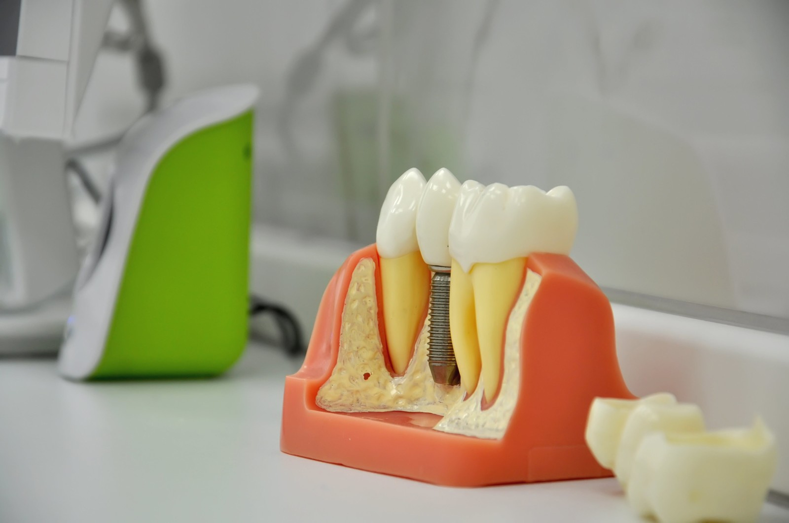 Авторская стоматология доктора Петрова "Artes"