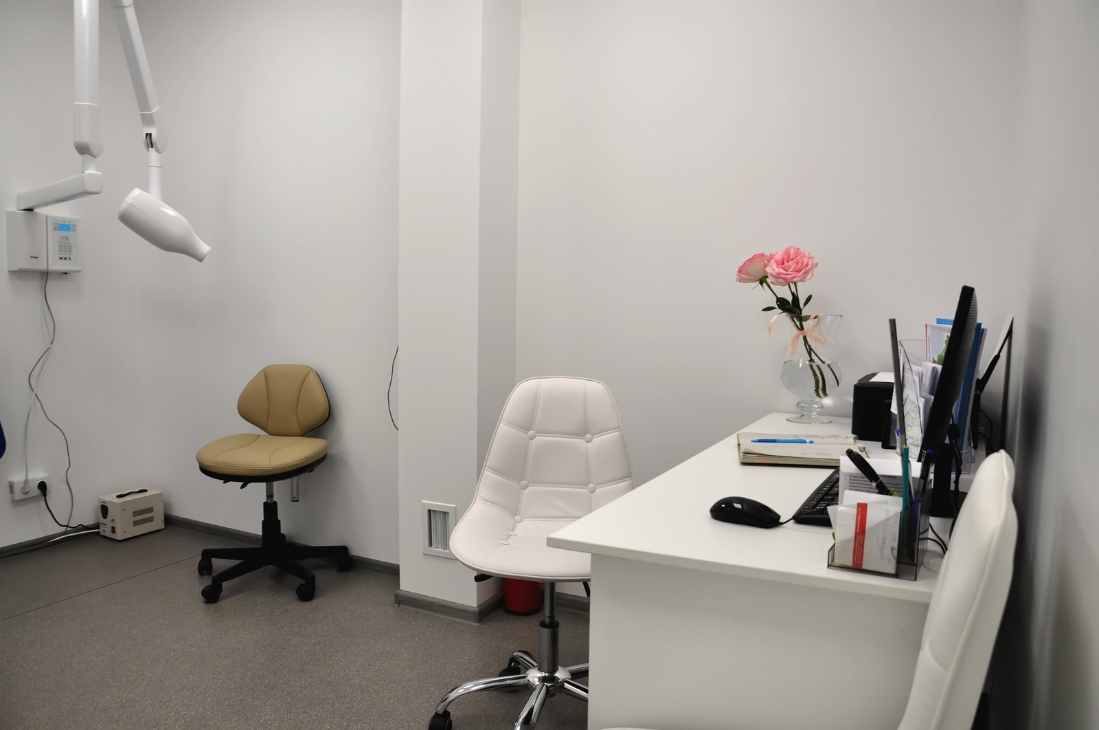 Авторская стоматология доктора Петрова "Artes"