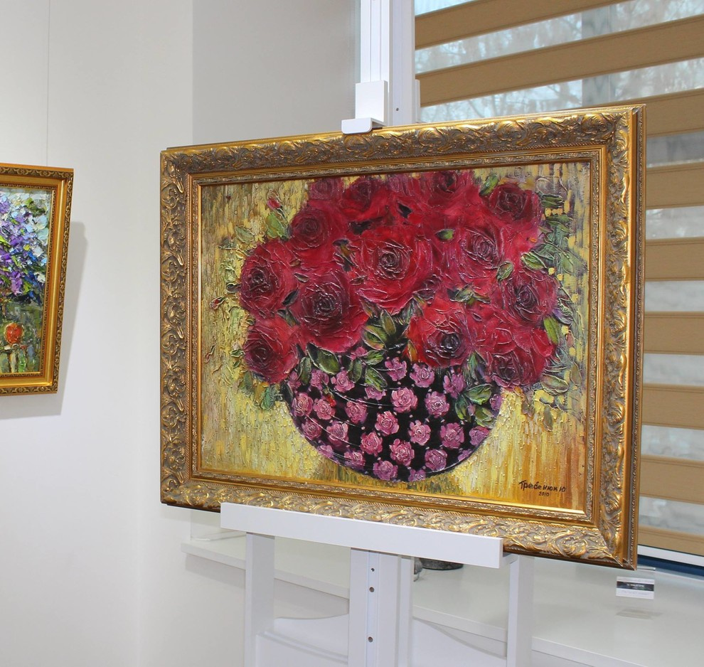 Interior decoration paintings.