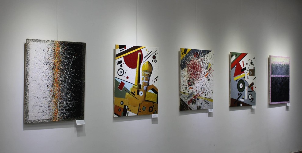 Interior decoration paintings.