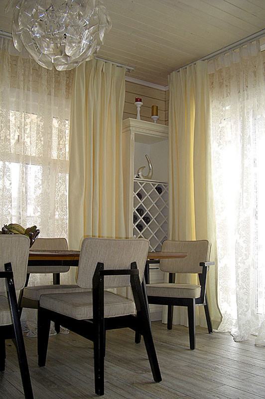 Столовая в загородном доме