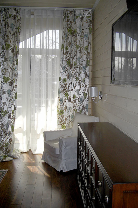 Спальня в деревянном доме