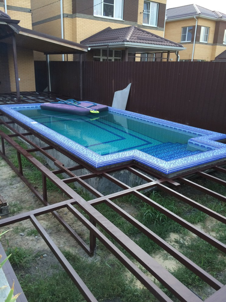 Терраса вокруг бассейна в пос.Кумженская г.Ростов-на-Дону.