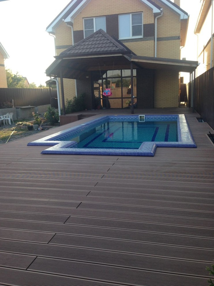 Терраса вокруг бассейна в пос.Кумженская г.Ростов-на-Дону.