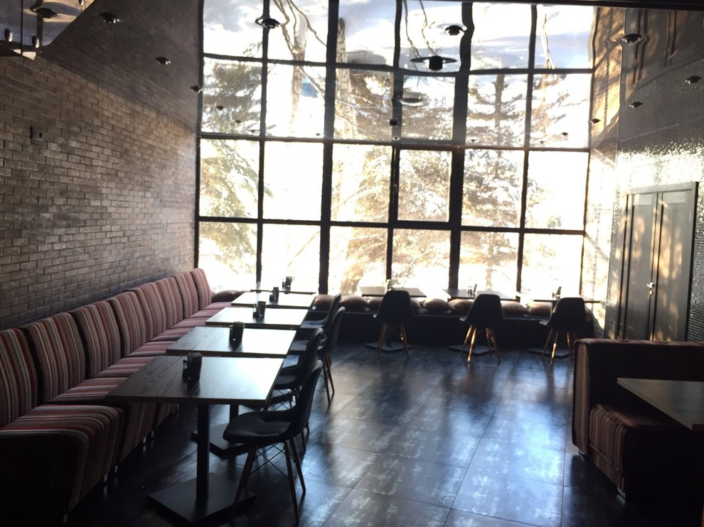 Интерьер в Кафе «LOFT lounge» в ГК «ИжОтель»