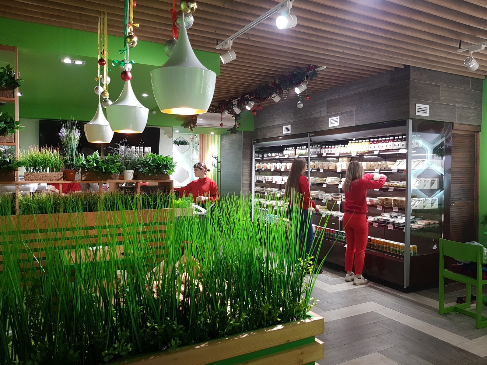 Обложка проекта: Торговое освещение