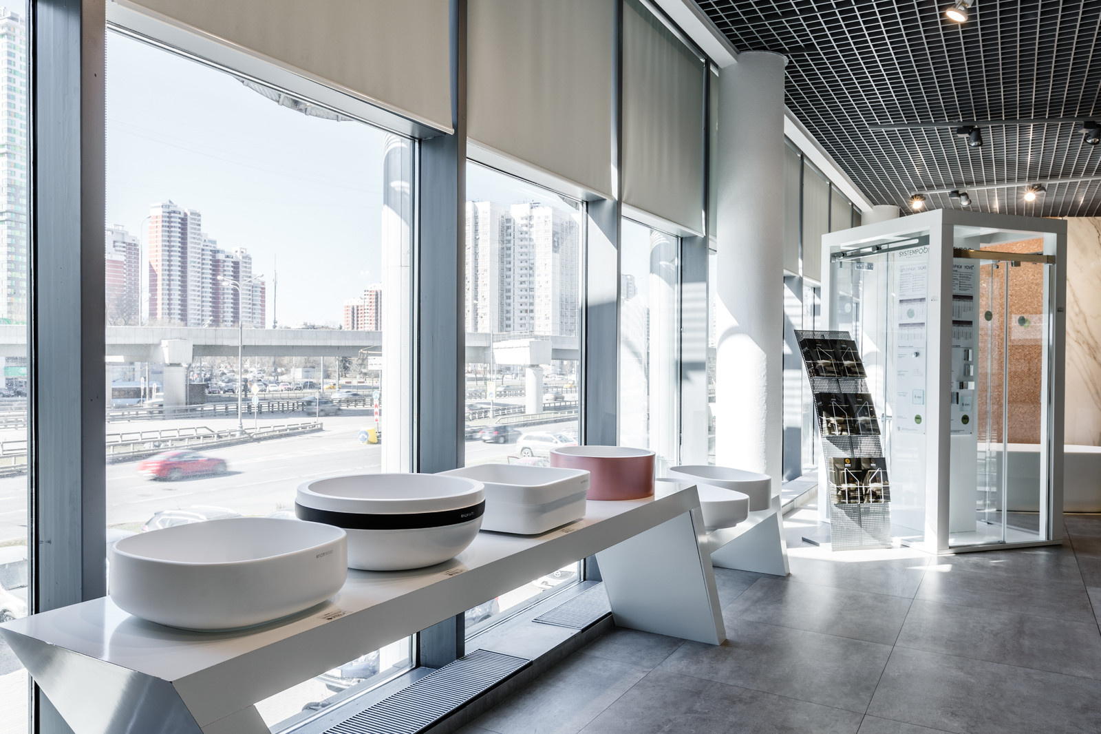 Флагманский шоу-рум проспект Маршала Жукова