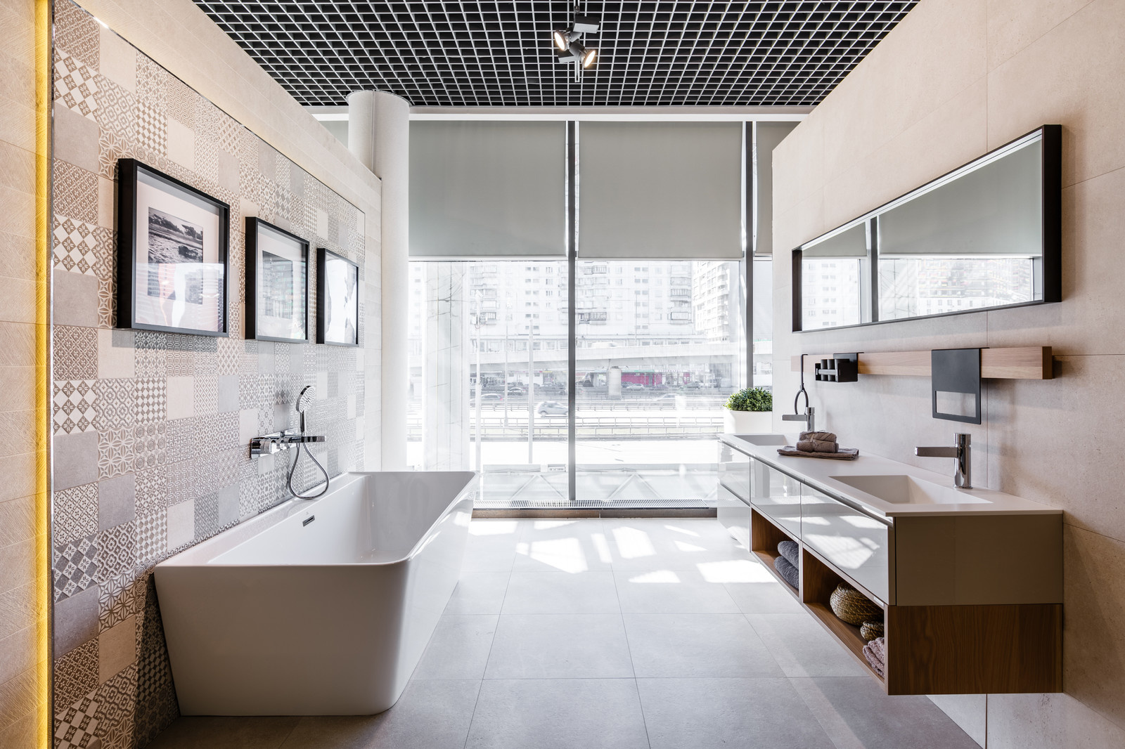 Флагманский шоу-рум проспект Маршала Жукова