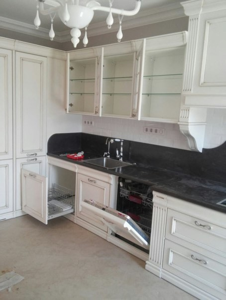 Обложка проекта: Кухня с чёрным мрамором.