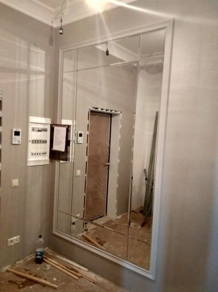 Зеркальное панно на стену в прихожей