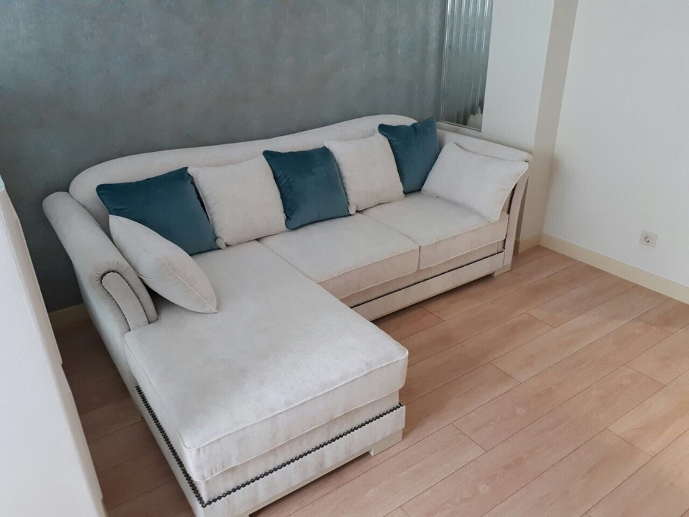 Мягкая мебель / гостинная