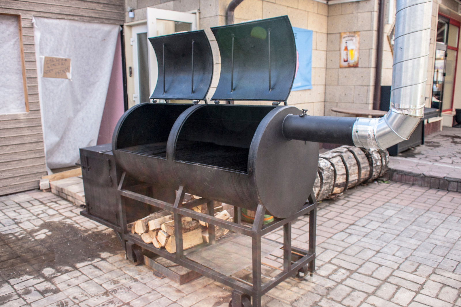 Смоукер/ барбекю для кафе Брюгге