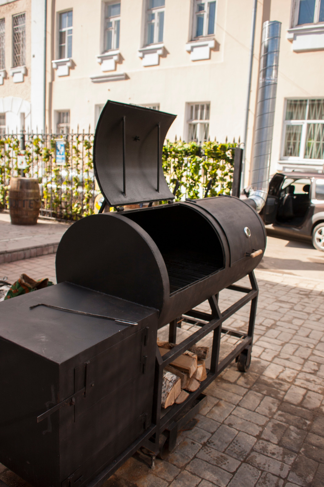 Смоукер/ барбекю для кафе Брюгге