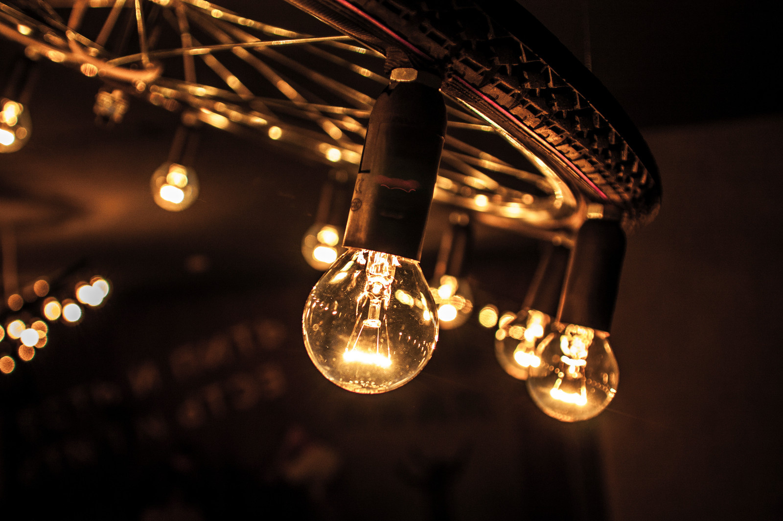 Люстры для FOBO & BAR