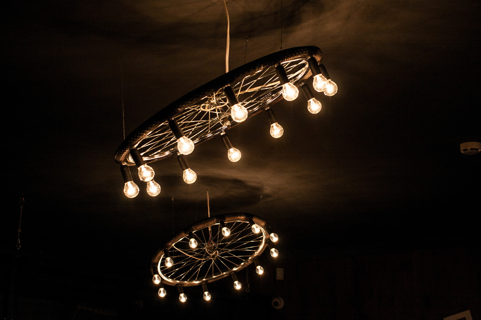 Люстры для FOBO & BAR