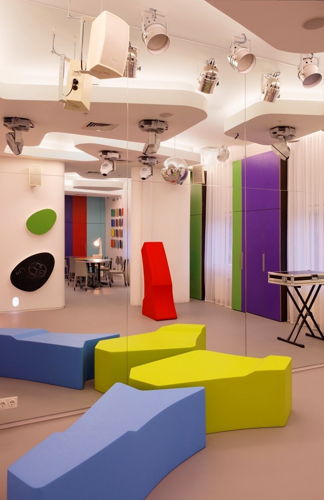 Полимерные покрытия в детском клубе Пампа Грин в Барвихе.