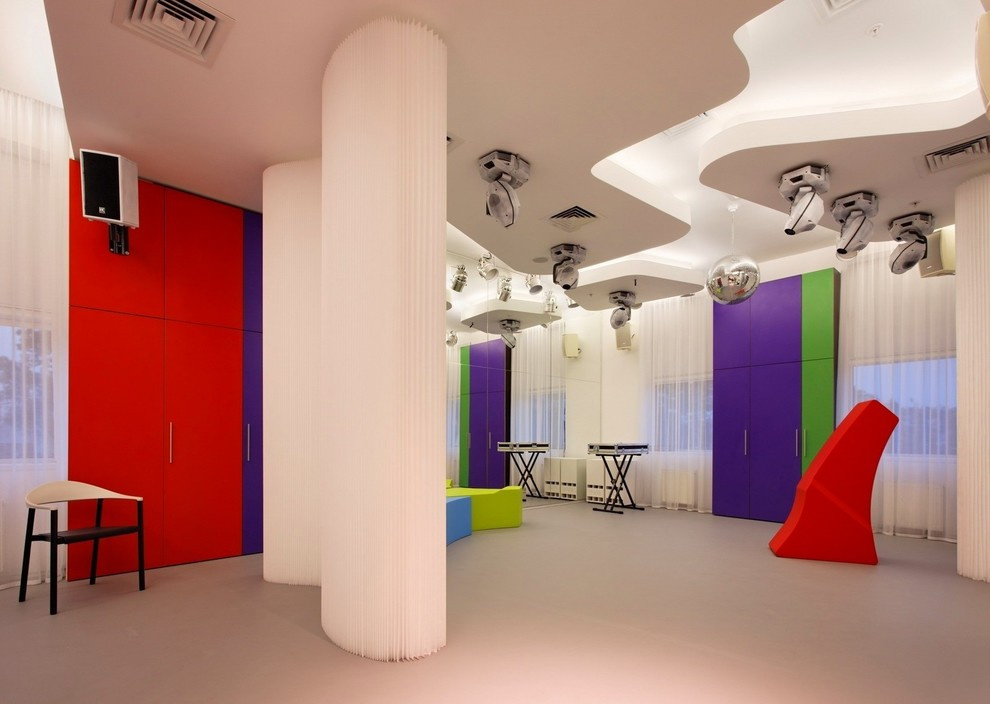 Полимерные покрытия в детском клубе Пампа Грин в Барвихе.