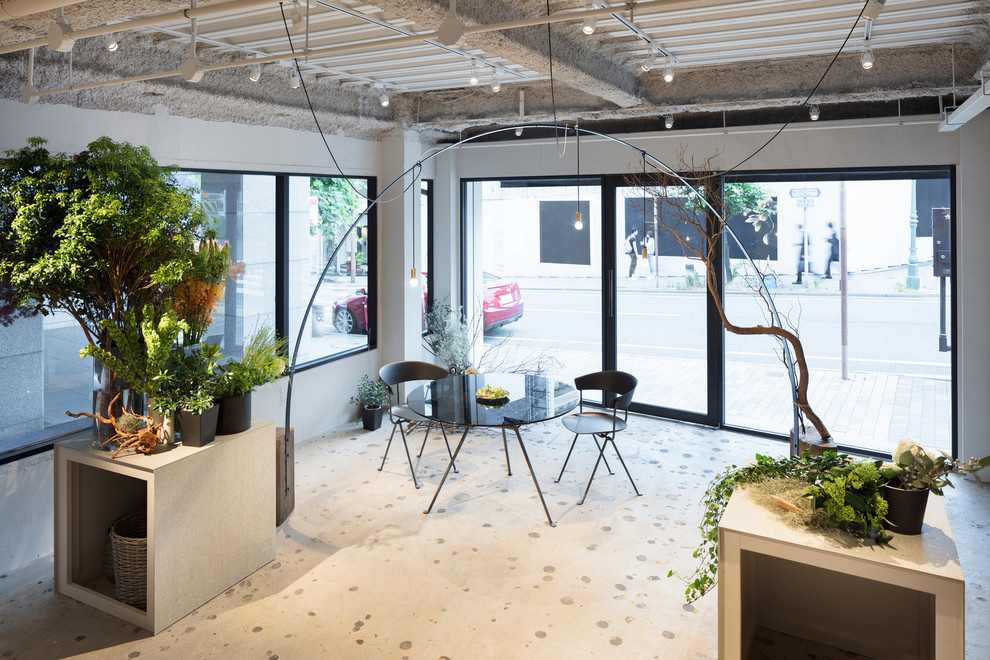 Декоративные бетонные полы в миниатюрном цветочном магазине