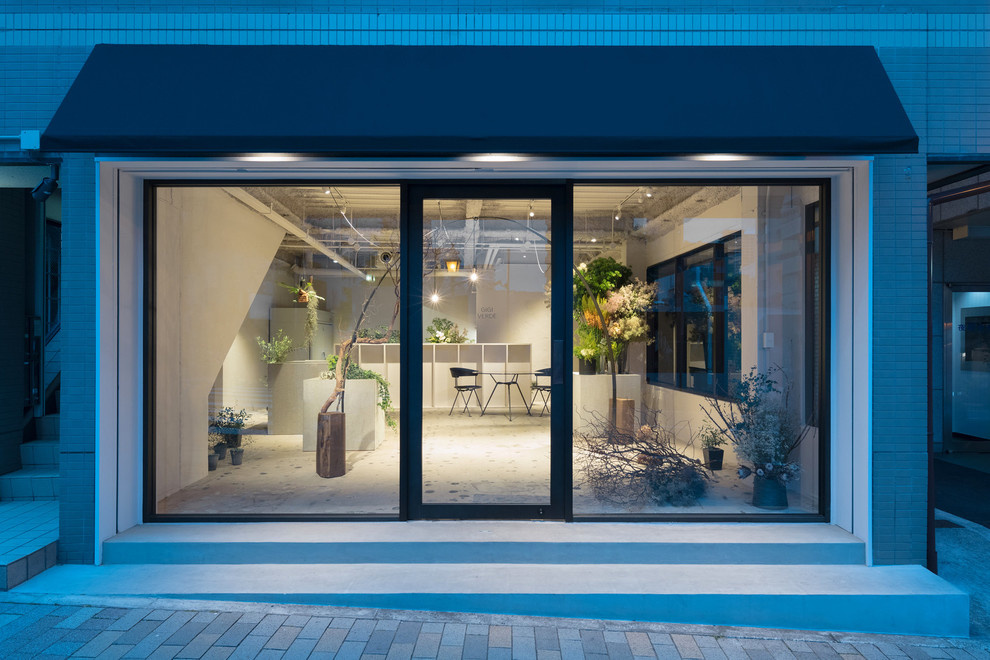 Декоративные бетонные полы в миниатюрном цветочном магазине