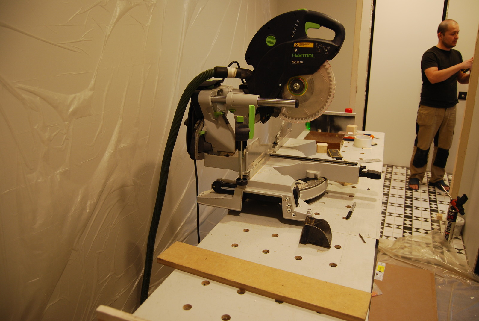 Правильная установка межкомнатных дверей