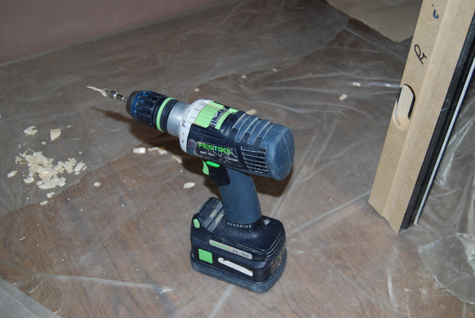 Правильная установка межкомнатных дверей