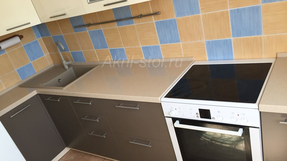 Обложка проекта: Столешница из искусственного камня на кухню м. Университет