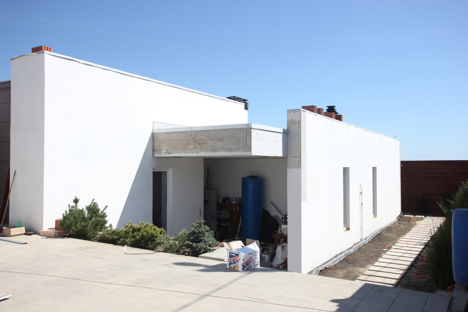 Современный дом c бассейном в Ростовской области