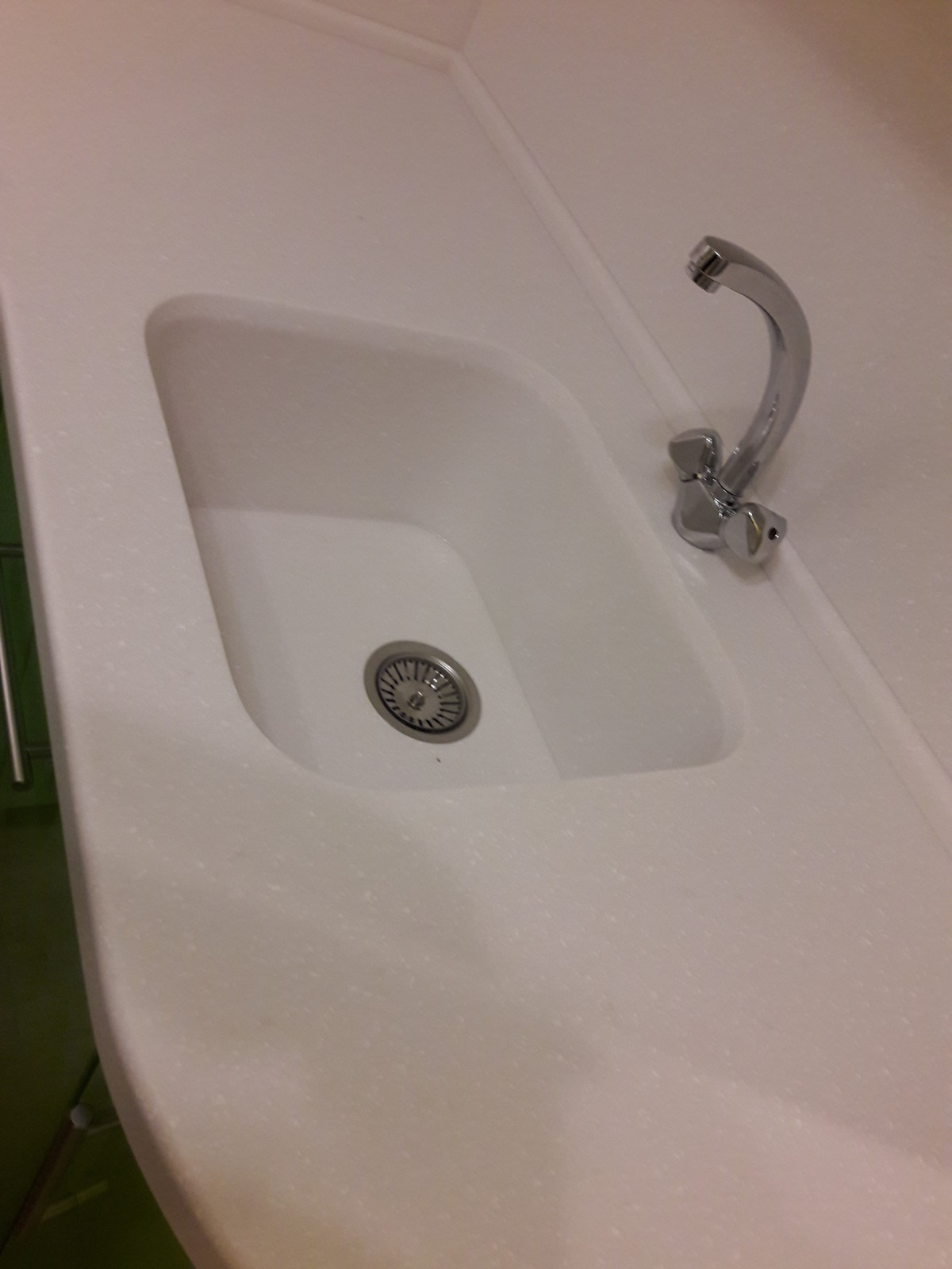 Зелёный цвет и ничего лишнего