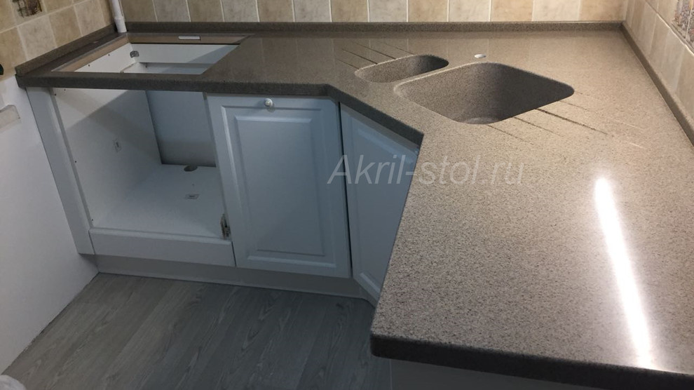 Столешница на кухню из камня Коньково