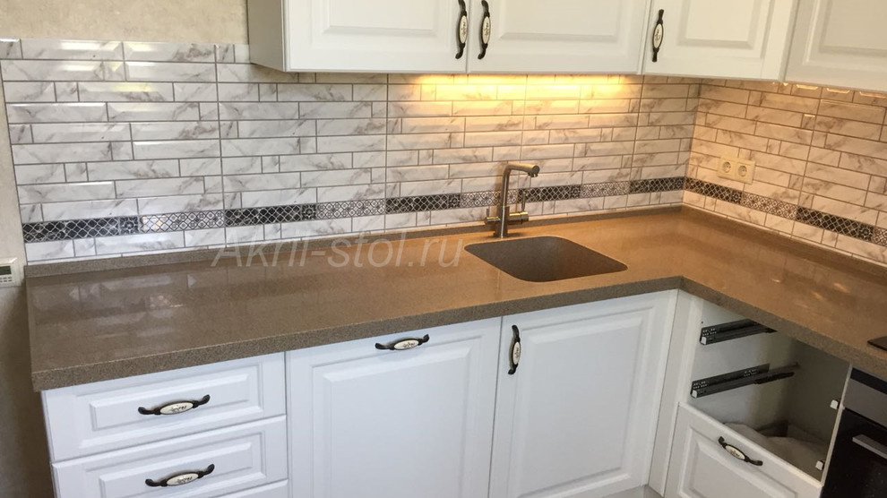 Кухонная столешница из камня на Баррикадную