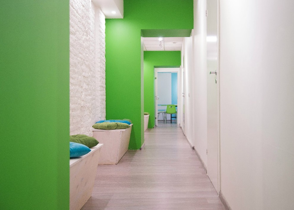 Обложка проекта: Освещение в школе английского языка