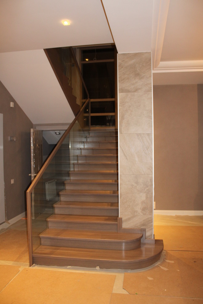 Облицовка бетонной лестницы