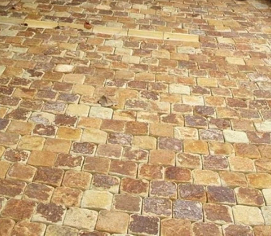 Мощение натуральным камнем