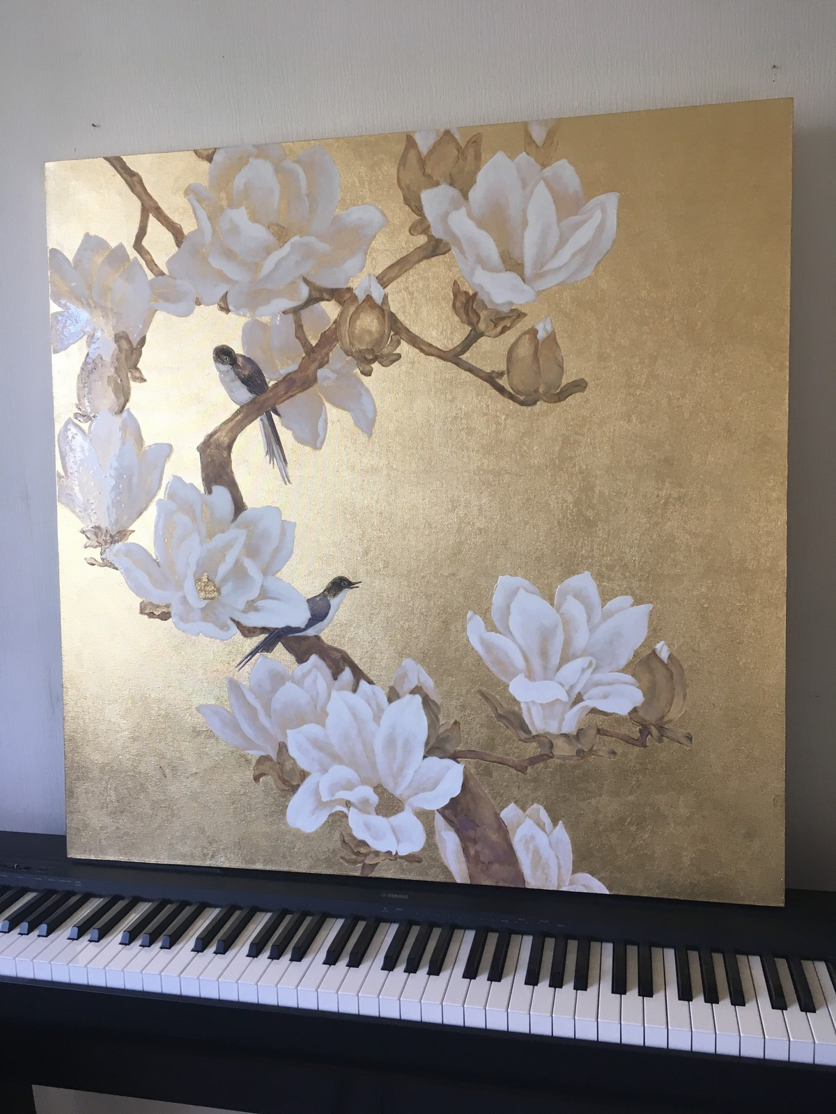 Картина "Магнолия" на золоте