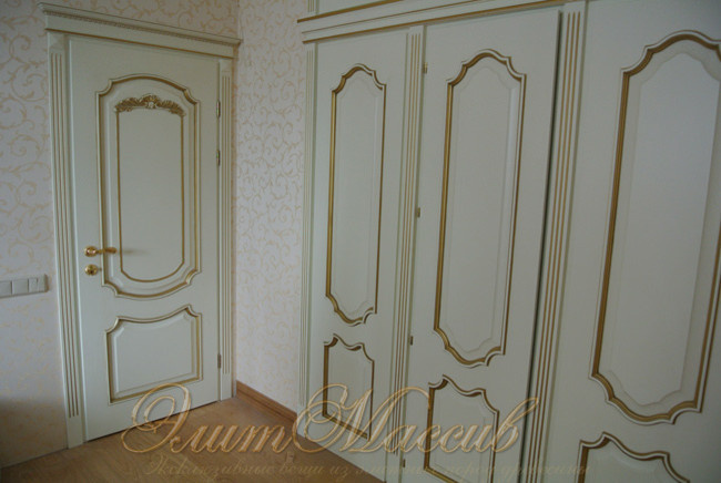 Обложка проекта: Двери, кухня и гардеробная из массива дерева для заказчика из Москвы