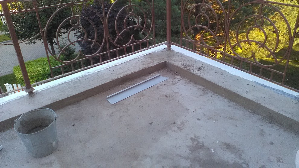 Гидроизоляция балкона в частном жилом доме в коттеджном поселке "Бенилюкс"