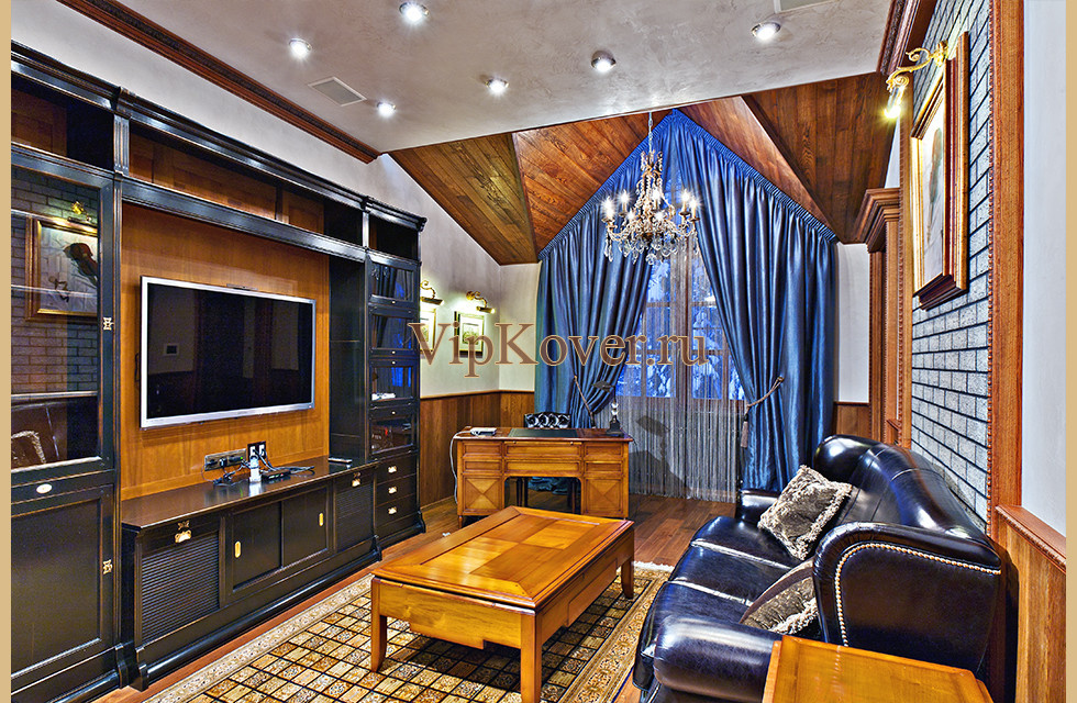 Кашмирский ковер Хешти в кабинете