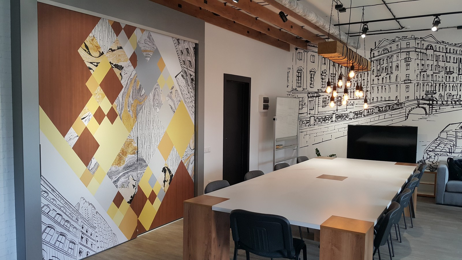 Двери DoorFabric в переговорной