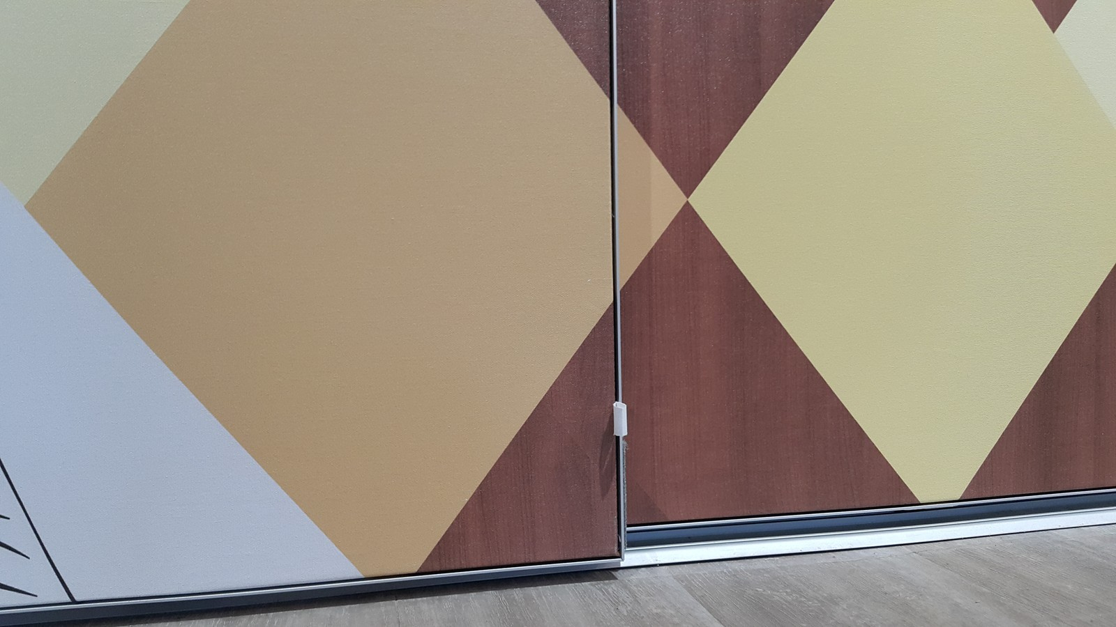 Двери DoorFabric в переговорной