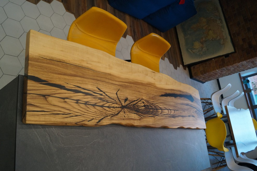 Дерево в иньерьере кухни