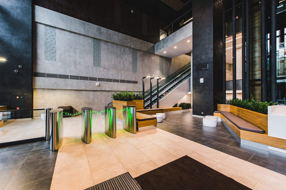 Поставка панелей для Дизайнерский бизнес-центр NEO GEO